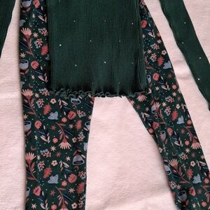 Dip Kids Leggings with Floral Design And Greenshirt With Rhinestones. Set